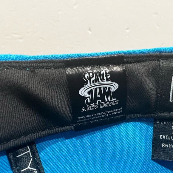New Era x Space Jam A New Legacy, Fitted Hat, Tune Squad, Los Angeles Lakers - Picture 10 of 11
